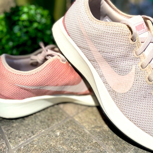🏃🏼♀️🔥 Nike Womens Dualtone Racer Pink SZ 9.5 - Picture 8 of 9
